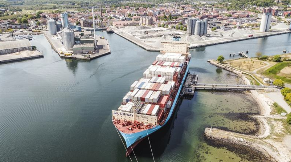 Maersk realiza novo teste de combustível com 50% etanol na embarcação Laura Maersk